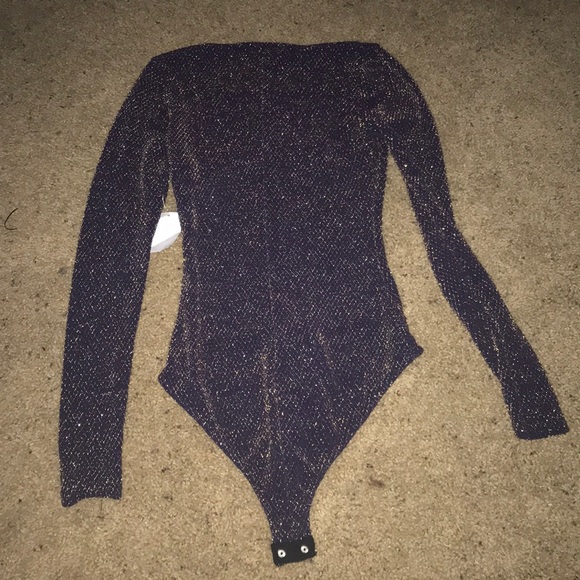 gold long sleeve bodysuit ✨ - Picture 3 of 3