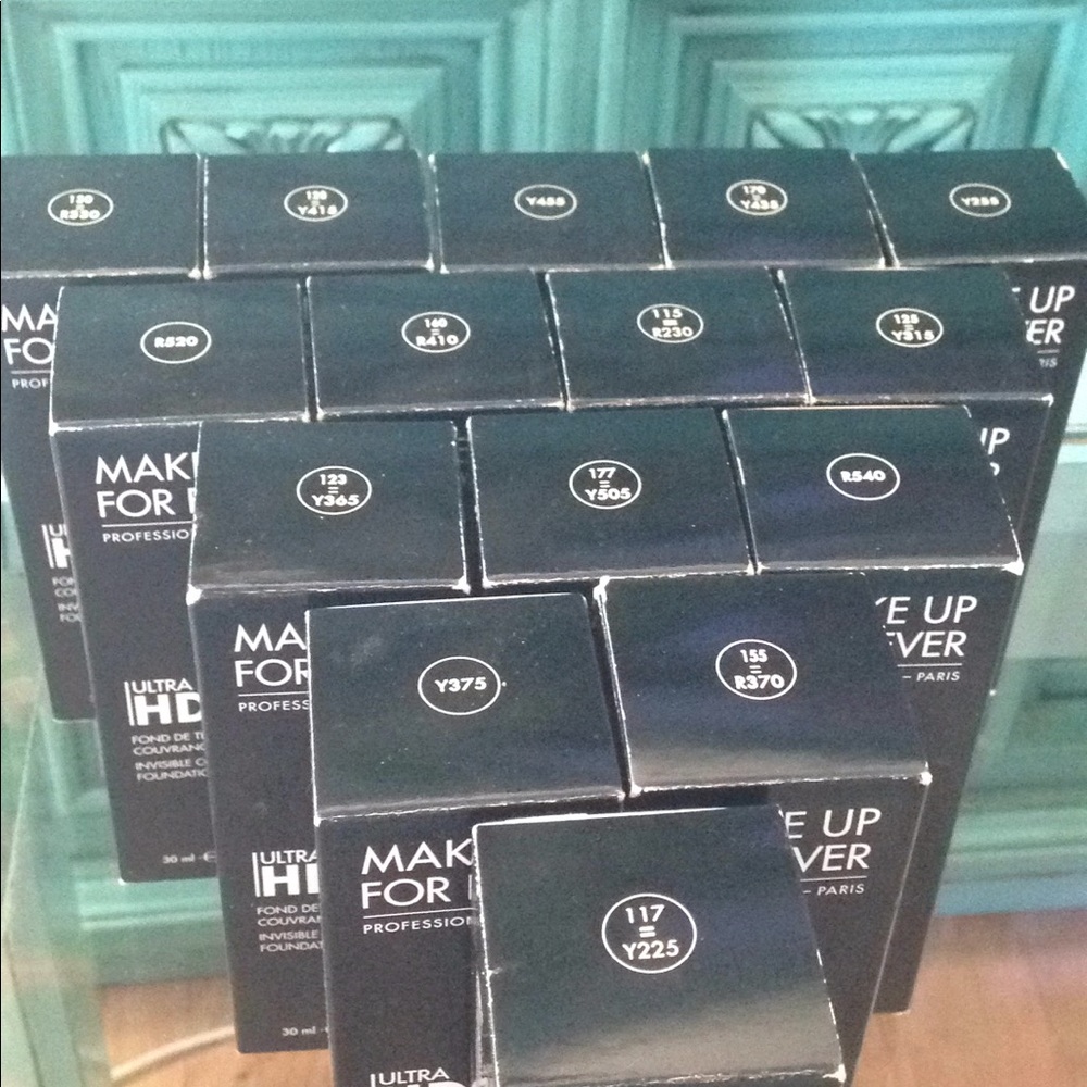 💄HPx2💄Make Up Forever Ultra Foundation Full Size - Picture 2 of 2