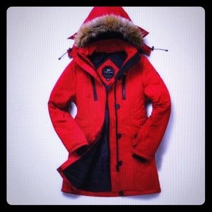 North Aware Classic Women’s Medium NWT Smart Parka