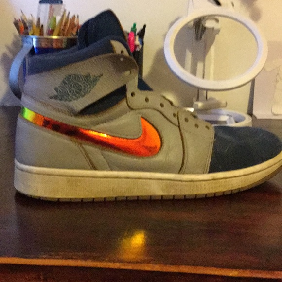 Air Jordan 1 (shoe laces included) - Picture 2 of 4