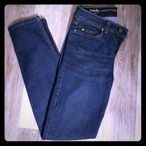 NWOT Never worn Rafaella weekend straight leg jean