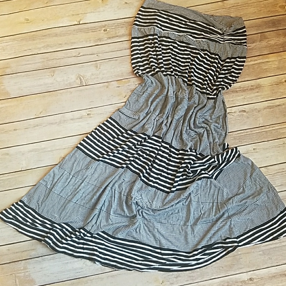 🔴Black and white striped stretchy skirt