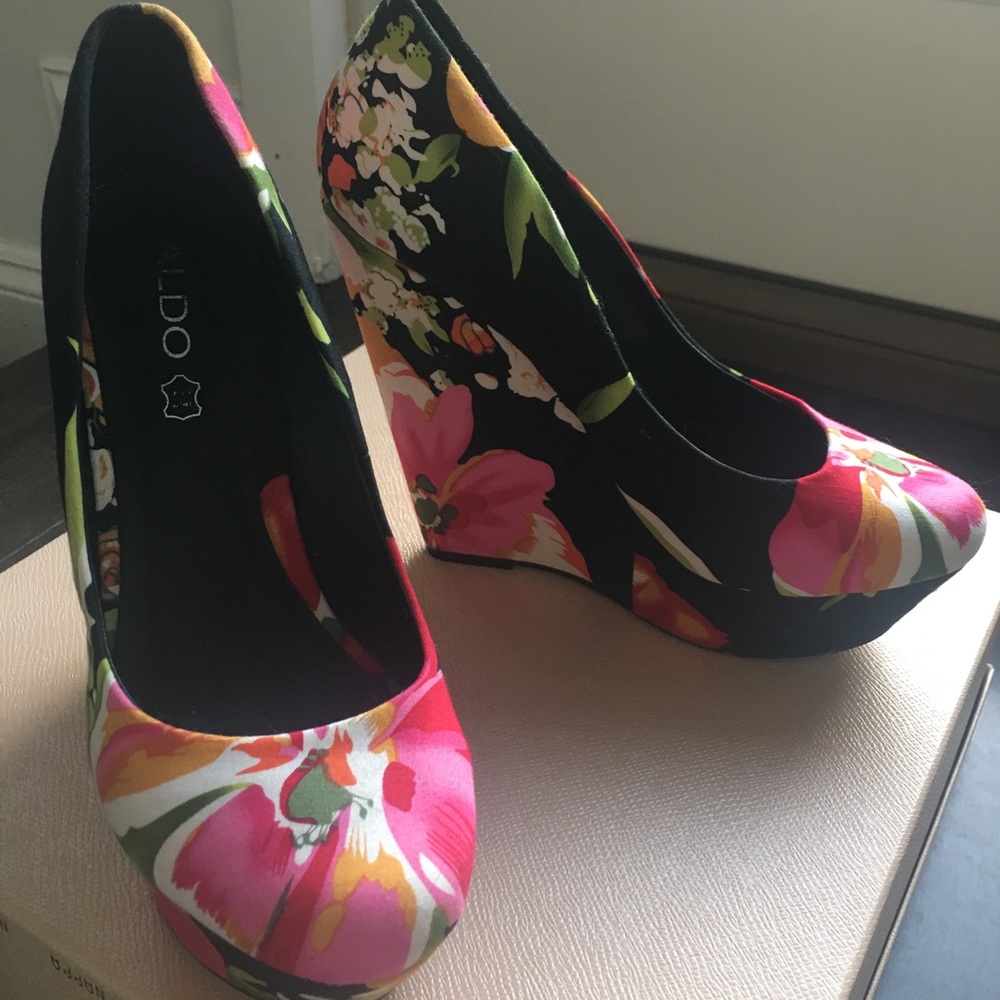 Floral Aldo Platforms