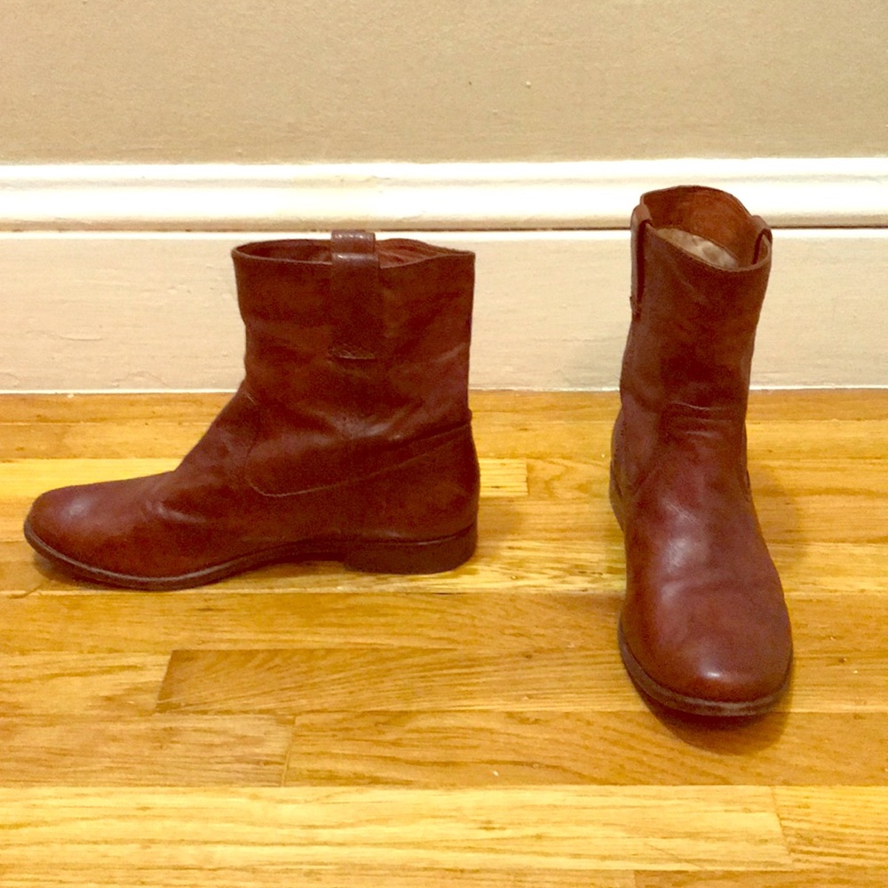 Frye Anna Shortie boot