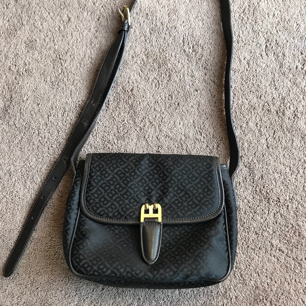 Classic Bally shoulder Purse