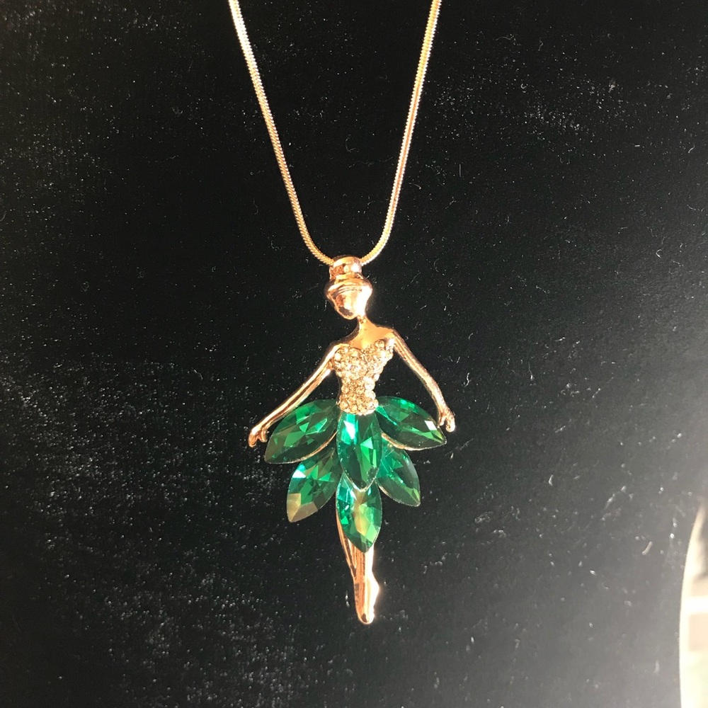 Ballerina necklace