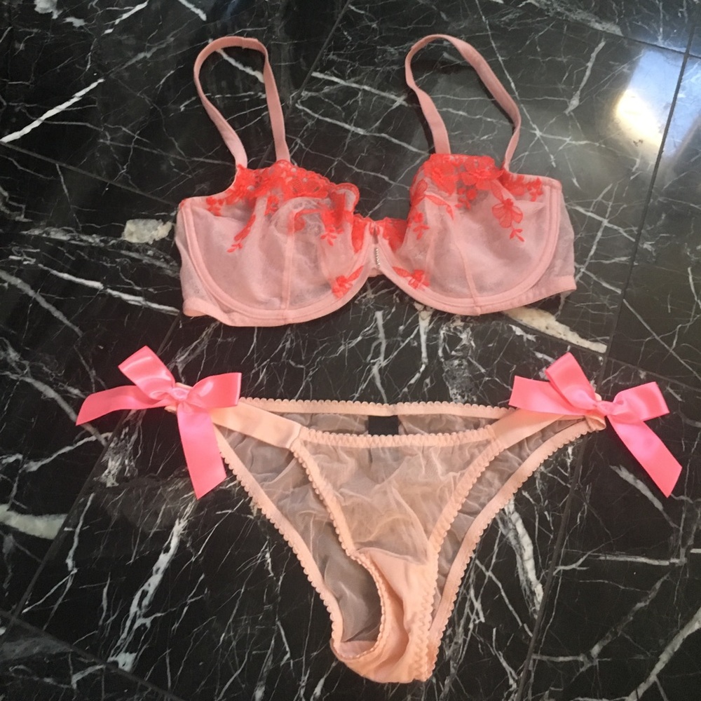 Victoria’s Secret pink & coral bra and panty