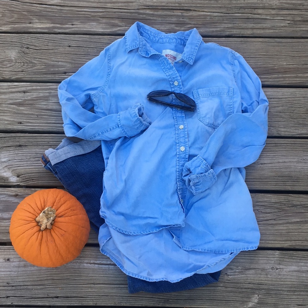 Mossimo tencel. Button down - Picture 2 of 3
