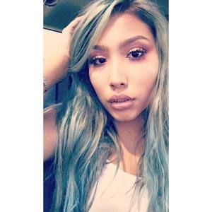 Meet your Posher, Krystal