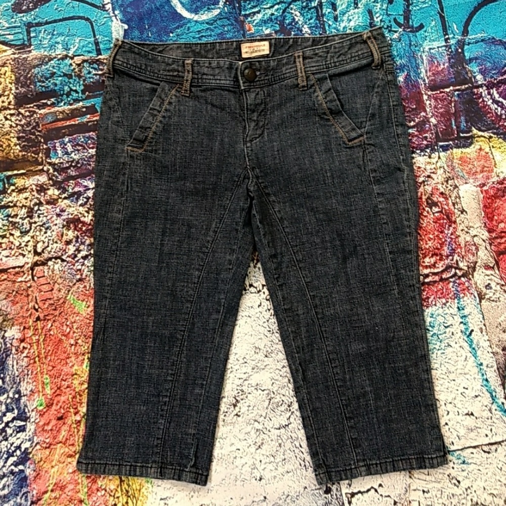 Free People denim crops 31