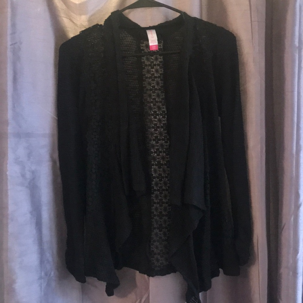 Black third layer top