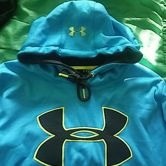 Under Armour Hoodie - Picture 3 of 3
