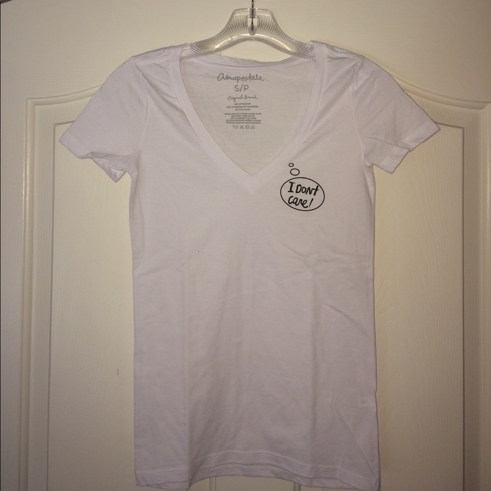 NWOT, White Aeropostale Tee-Shirt, Small