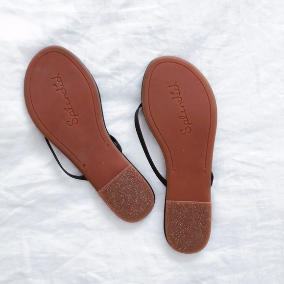 Splendid Madrid Flip Flop in 7.5 - Picture 4 of 8