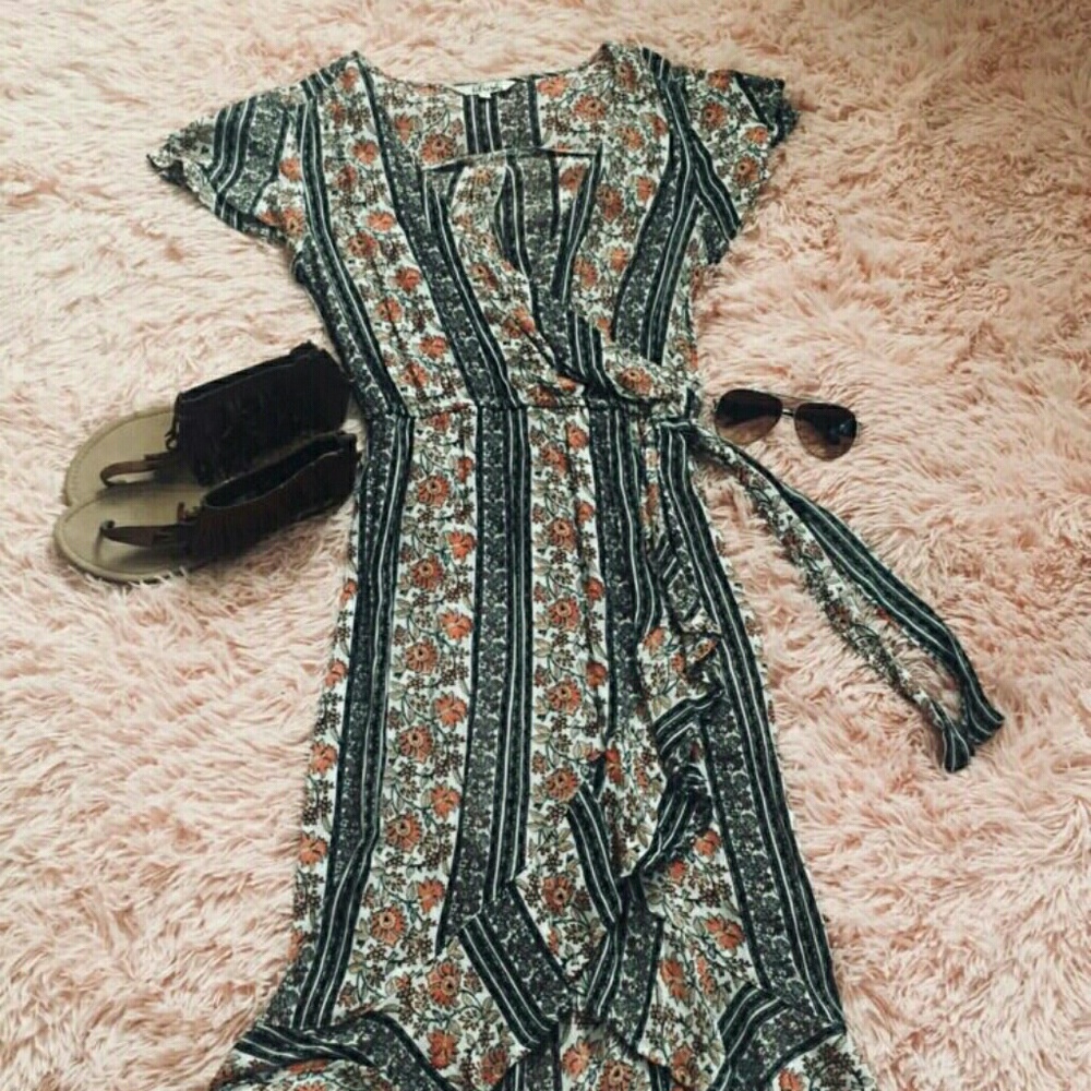 Fall colors maxi dress fall leaves browns white an