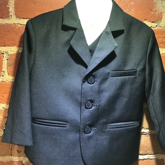 Boys tuxedo 4pc set, sz 3. Black - Picture 1 of 5