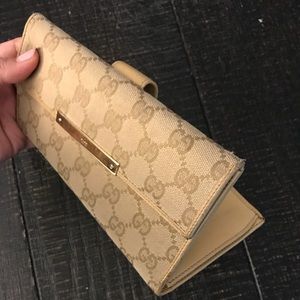 Authentic gucci long wallet