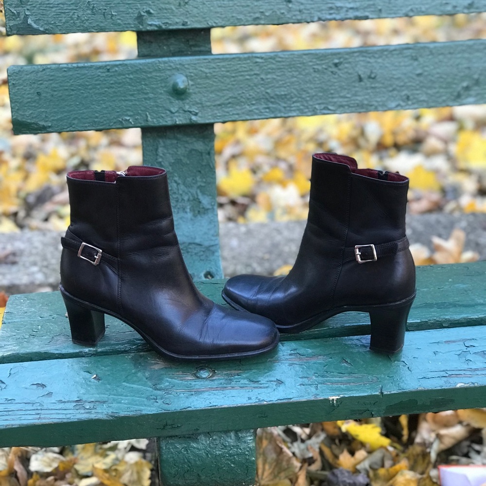COLE HAAN boots.