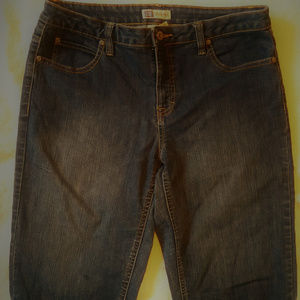 Faded Glory Stretch Capri size 10