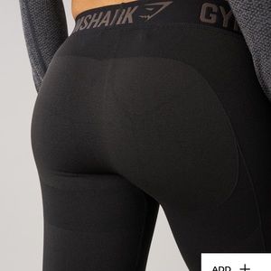 Black Gym Shark Flex Leggings