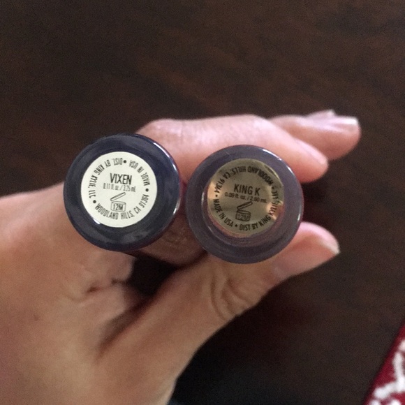 🎉SOLD🎉| lipsticks in colors KING K and VIXEN - Picture 2 of 4
