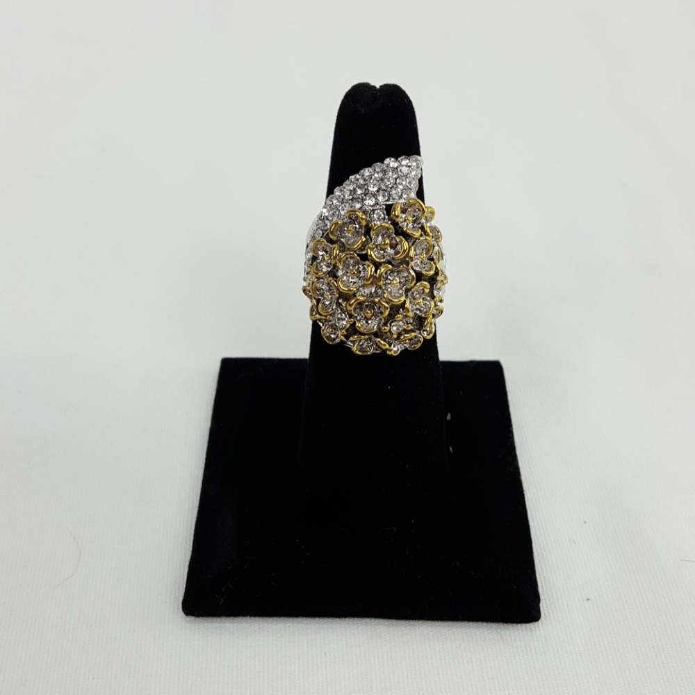 Stretch ring