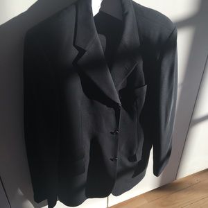 Men’s Hugo Boss black single breasted suit
