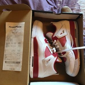 Retro 4 with receipt (7 youth)