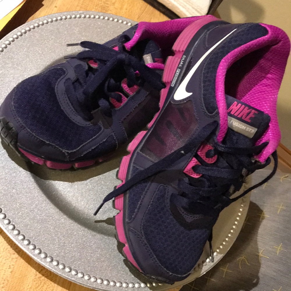 Nike tennis good