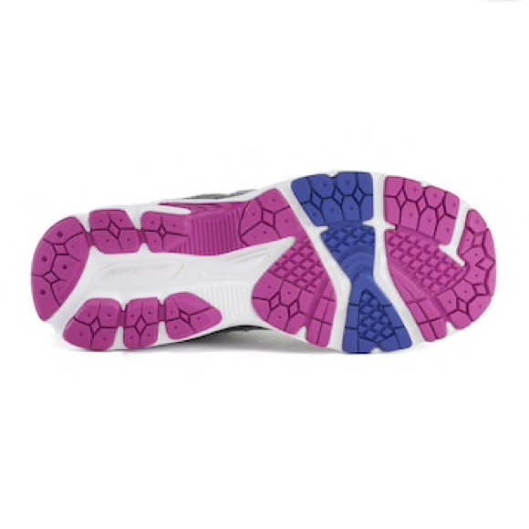 New balance running shoes - Picture 3 of 6