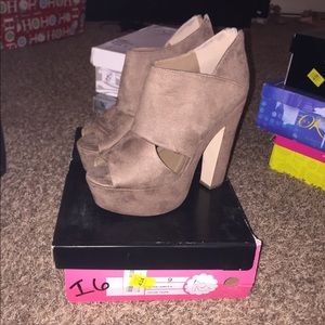 Charlotte Russe Jubilos