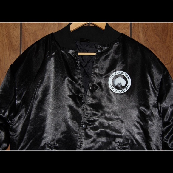 Beyonce World Tour 2016 Satin Bomber Jacket - Picture 4 of 8