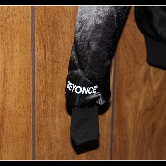 Beyonce World Tour 2016 Satin Bomber Jacket - Picture 5 of 8