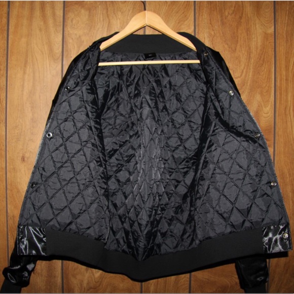 Beyonce World Tour 2016 Satin Bomber Jacket - Picture 6 of 8