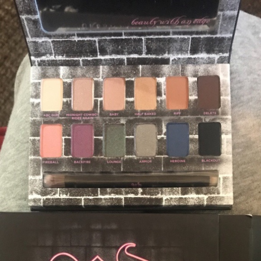 Urban Decay Nocturnal Shadow box