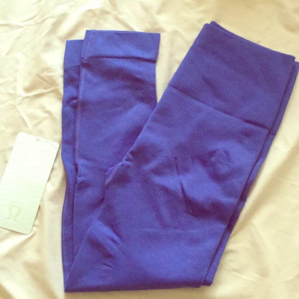 Lululemon Blue Crop Pants Size 6