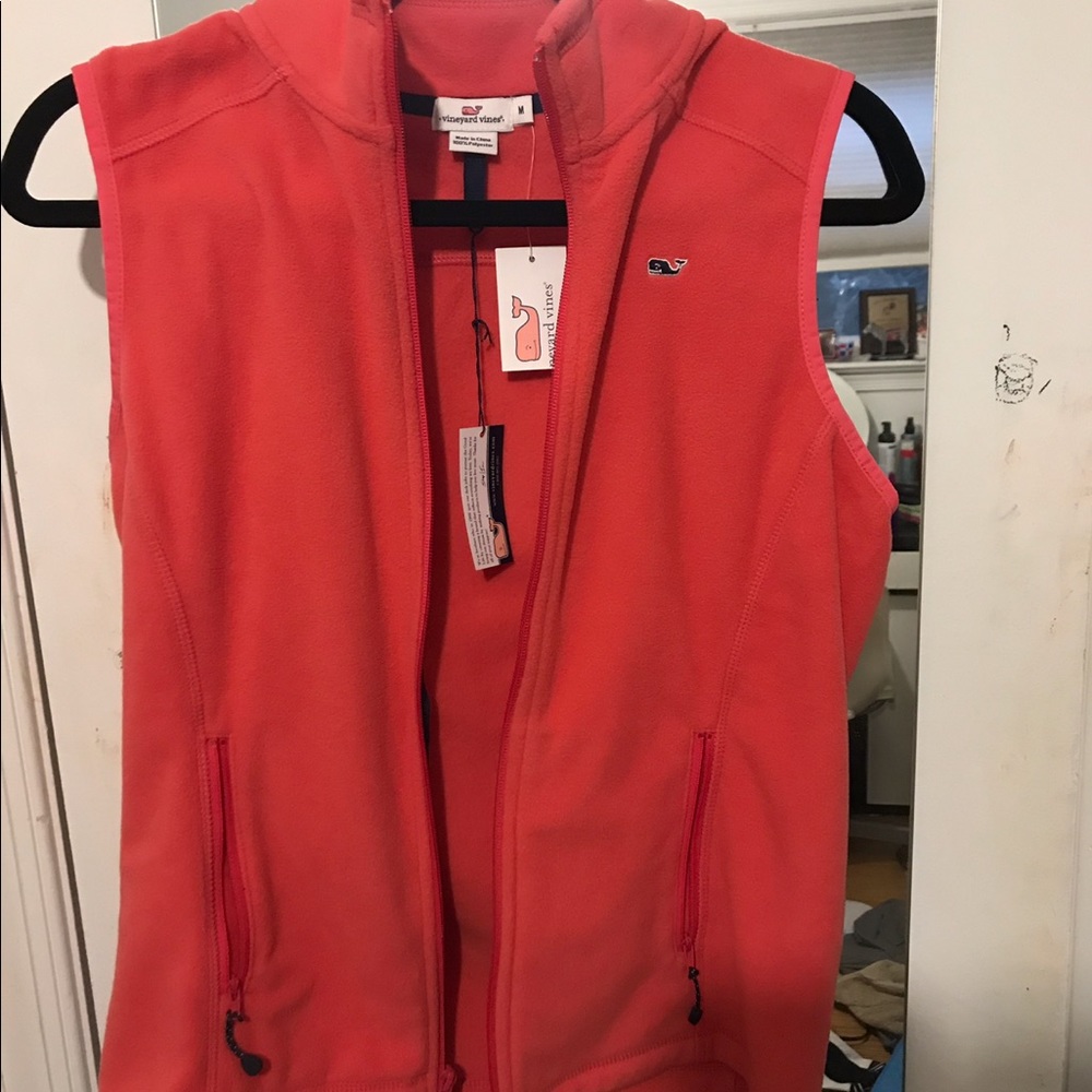Vineyard Vines Coral Fleece Vest NWT!!