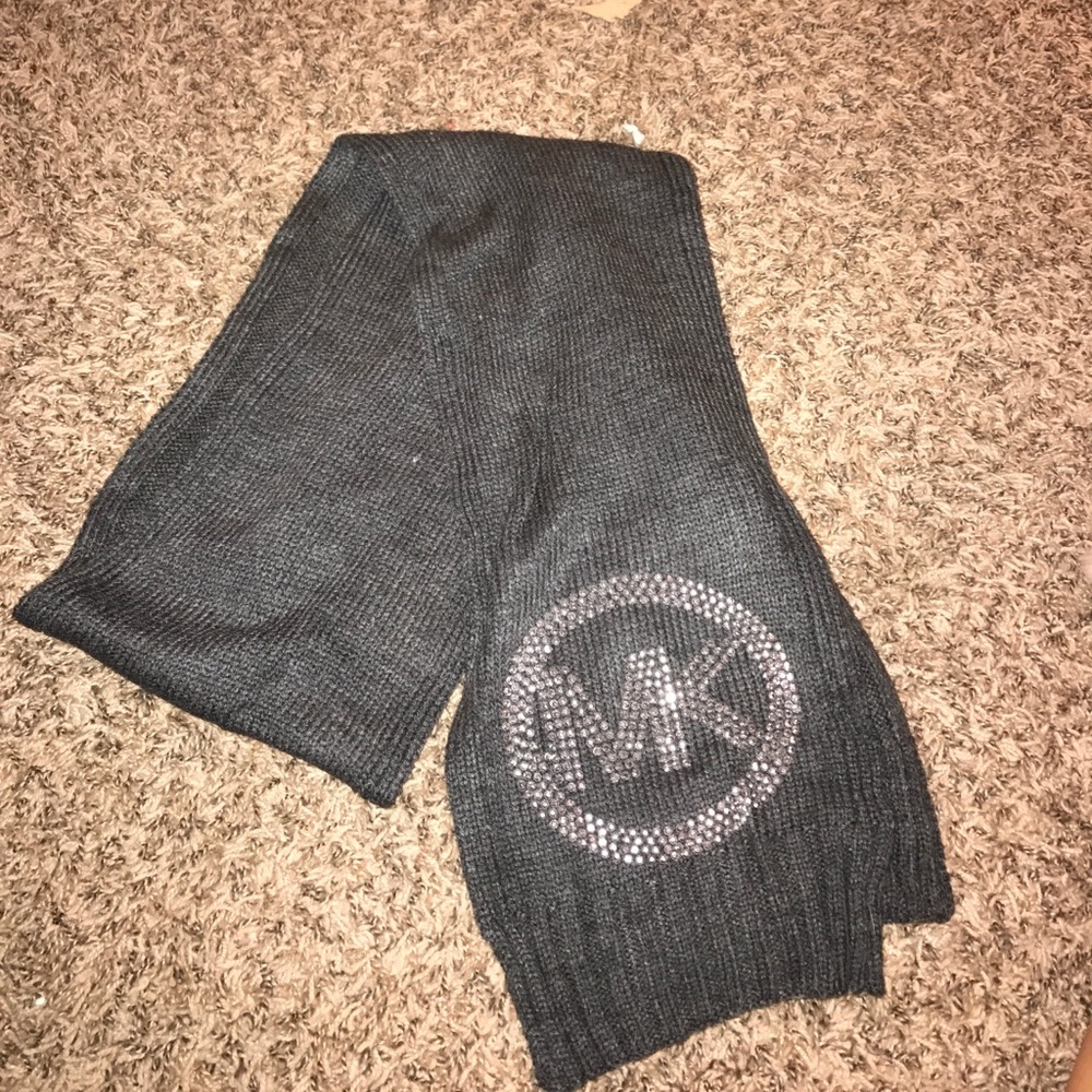 Michael Kors scarf