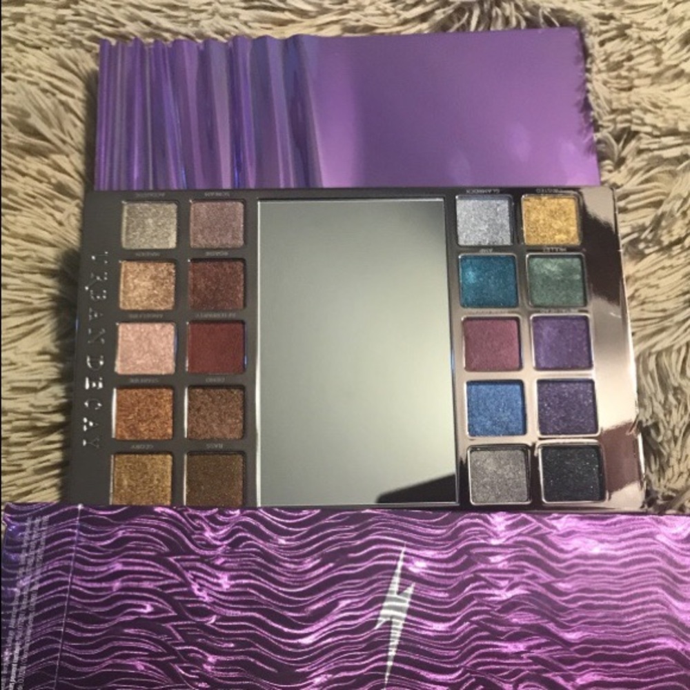 Urban decay eyeshadow palette