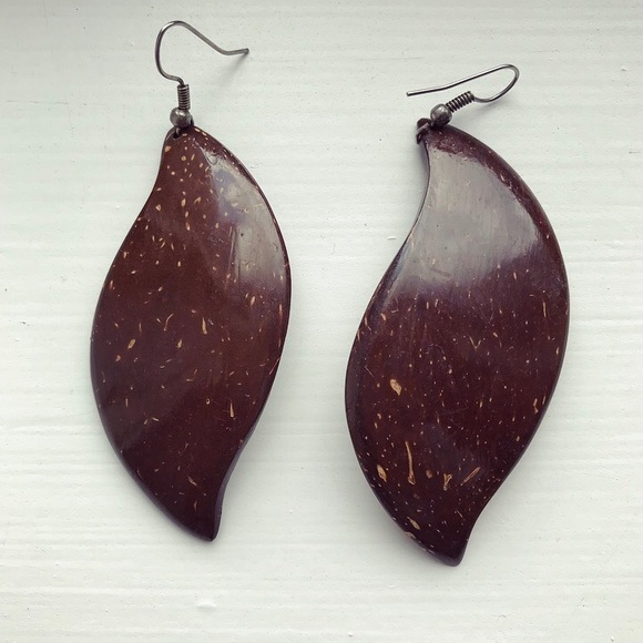 Vintage Jewelry - Handmade brown speckled wood drop earrings