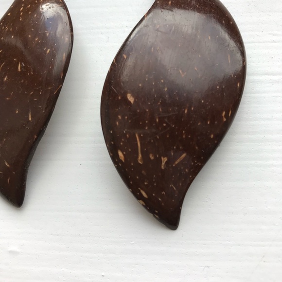 Handmade brown speckled wood drop earrings - Picture 2 of 6