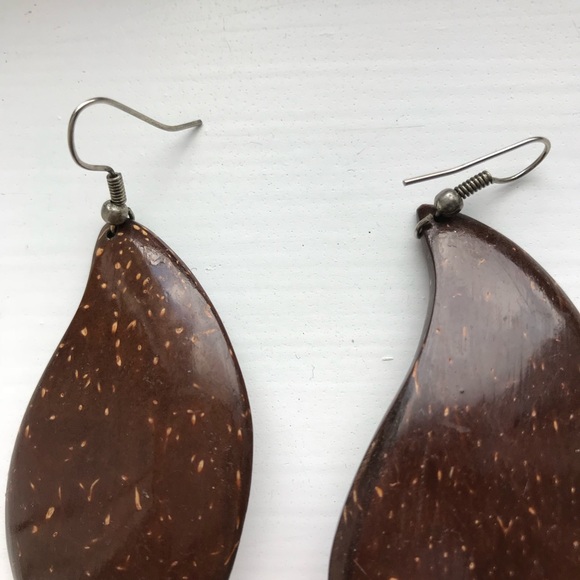 Handmade brown speckled wood drop earrings - Picture 3 of 6