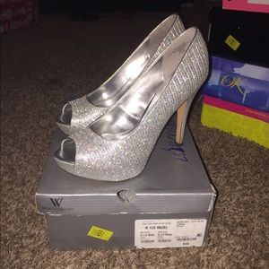 Sliver high heels