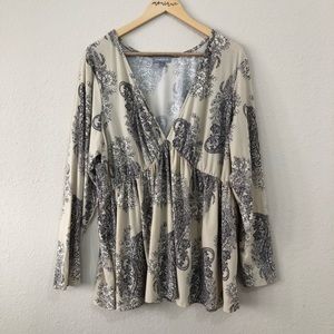 Lovesick by Torrid Floral Cream Longsleeves Top