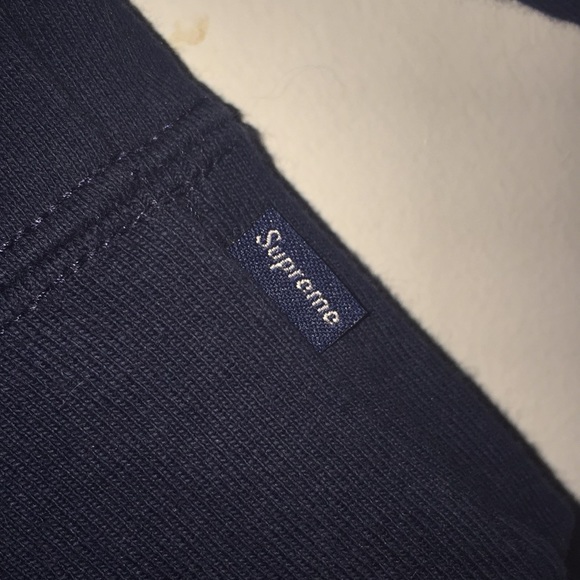 Supreme - Picture 2 of 5