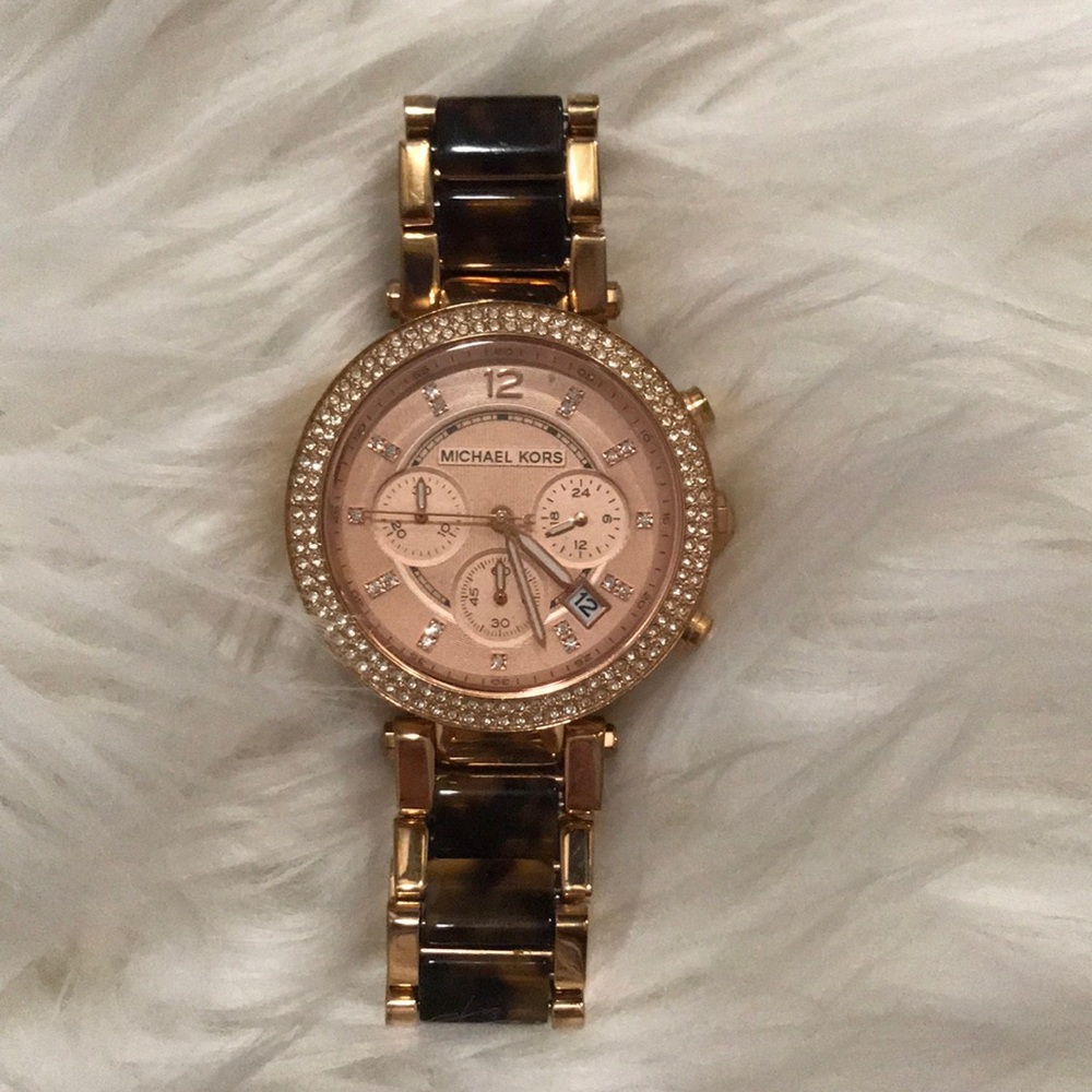 Michael kors rose gold watch