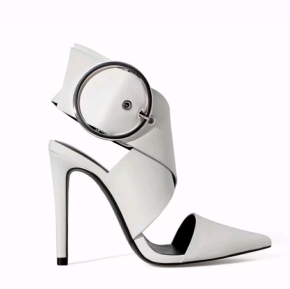 Zara white leather buckle shoes - Picture 3 of 3