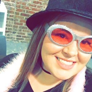 Meet your Posher, Ashley