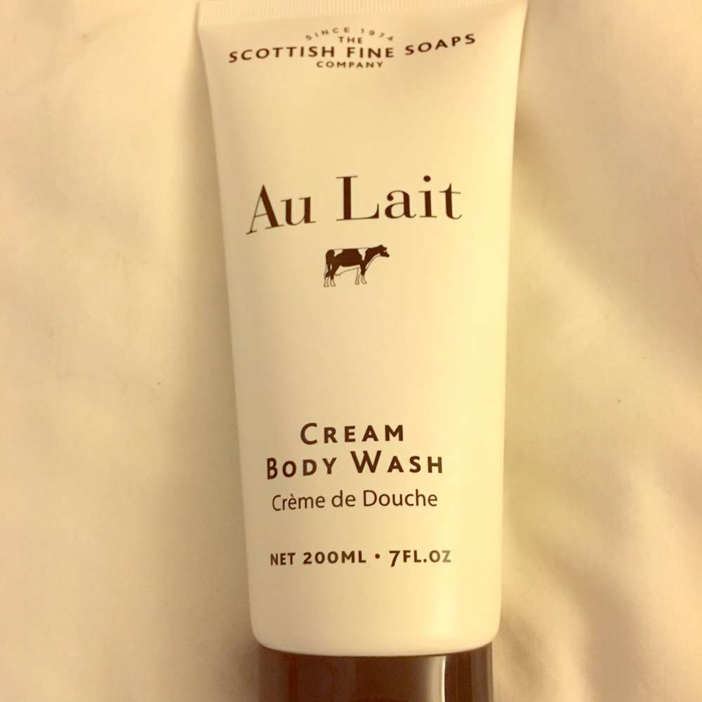 AU LAIT Cream Body Wash