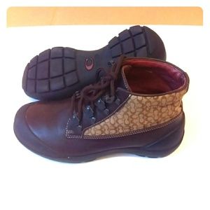 Coach Dyanne Ankle Boots P488 size:7